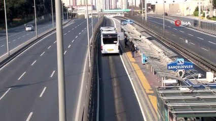 İstanbul'da yasak sonrası toplu taşıma seferleri azaltıldı