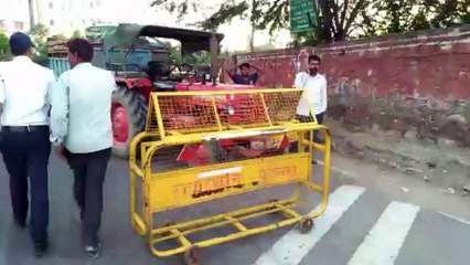 नो एंट्री में आए ट्रैक्टर ट्रॉली एवं भारी वाहन