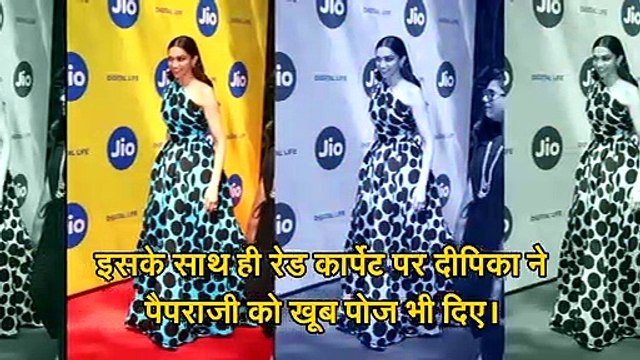Jio Movie Mela 2019: दीपिका पादुकोण के ग्लैमरस लुक को देख झूम उठे फैंस लेने लगे खूब सेल्फी