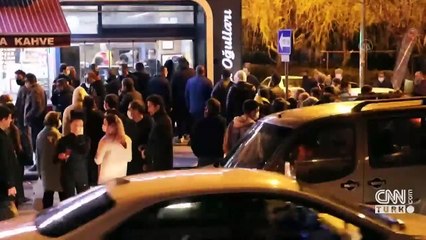 Telaşa kapılanlar market ve fırınlara akın etti