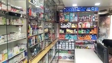 मेडिकल स्टोर के ताले तोड़ बदमाश ले गए नकदी