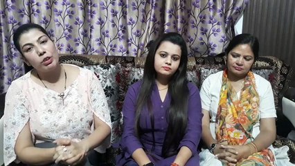 भाजपाइयों ने बच्चों को  बाटी पाठन सामग्री