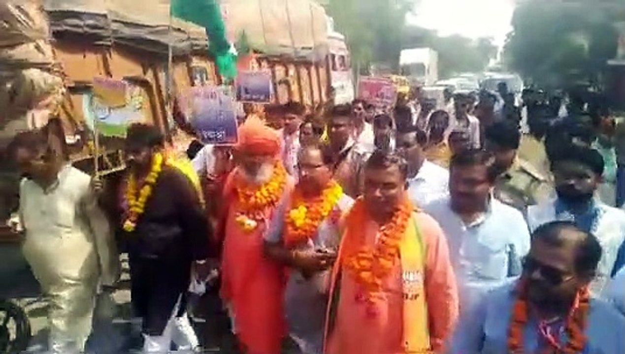 साक्षी महाराज की पदयात्रा