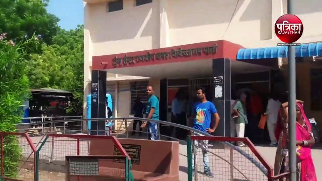 VIDEO : युवकों ने होटल पर की तोडफ़ोड़, शहर में दहशत से दुकानें बंद, कार के भी तोड़े शीशे