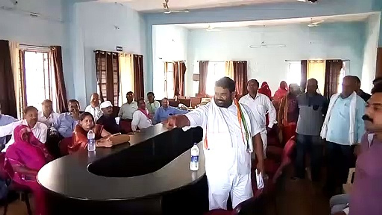 सीईओ पर भड़के जनपद सदस्य, कर दिया था बैठक का बहिष्कार, बाद में माने सदस्य