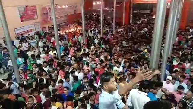 यहां लगता है मां कैला देवी का दरबार