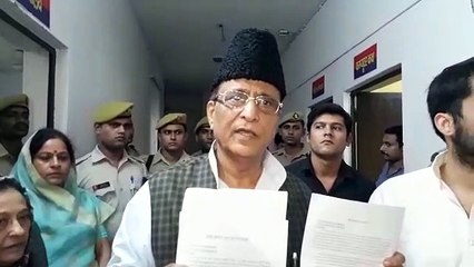 Video: Rampur Upchunav से पहले बोले Azam Khan- हमें थाने में रहने की इजाजत दें