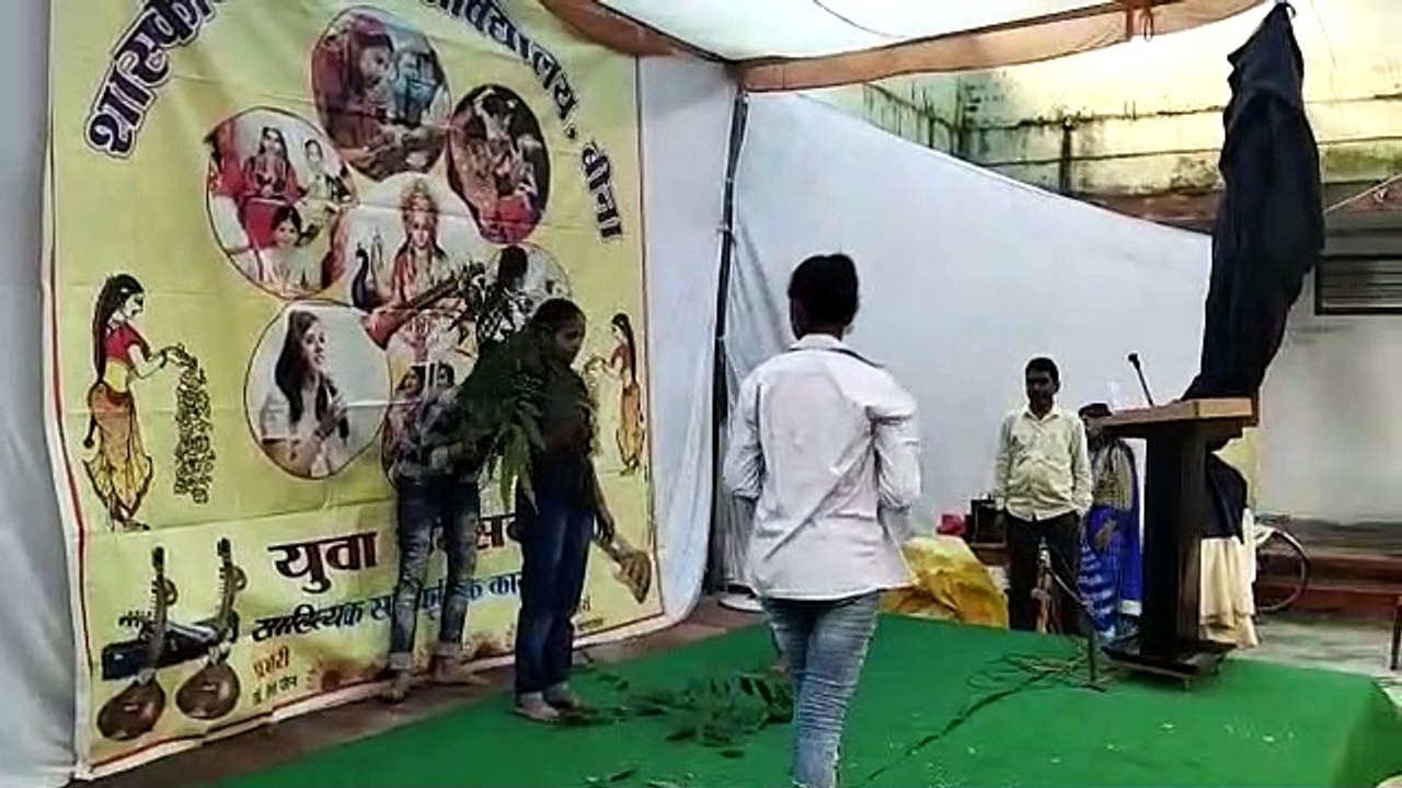नाटक के माध्यम से दिया संदेश, सभी करें यातायात...
