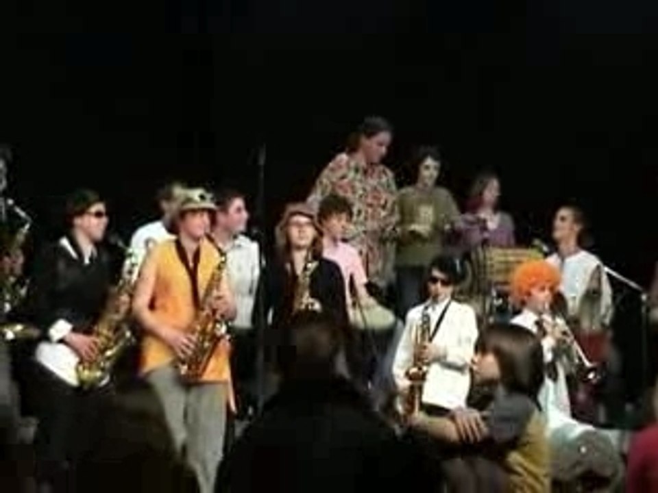 FABACO termine "en fanfare"