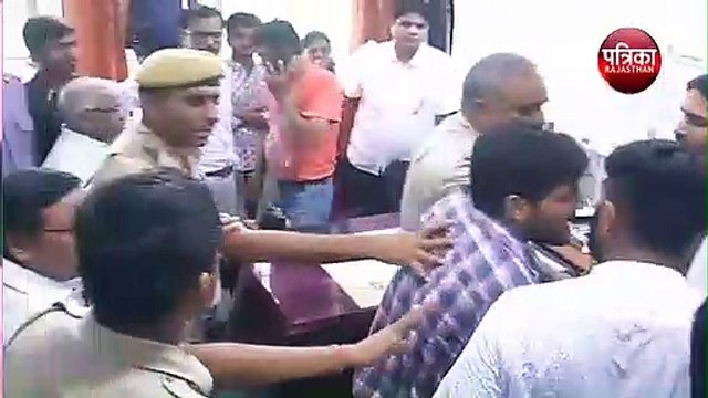 सुविवि: नेहरू बनाम पंडित दीनदयाल जंग हुई तेज, जमकर बरसी लाठियां