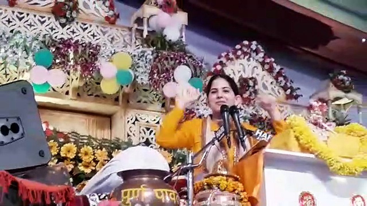बाल गोपाल जब रोये तो मां यशोदा ने कैसे मनाया