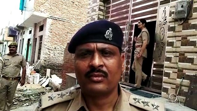 Video: 600 रुपये का यह ट्रैक सूट आपको मिल रहा है 4000 रुपये में, जानिए क्‍यों
