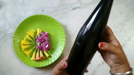 कांच की बोतल को बदलें डेकोरेटिव पीस में