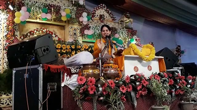 जया किशोरी ने जब सुनाई भगवान श्रीकृष्ण की बाल लीलाओं की कथा