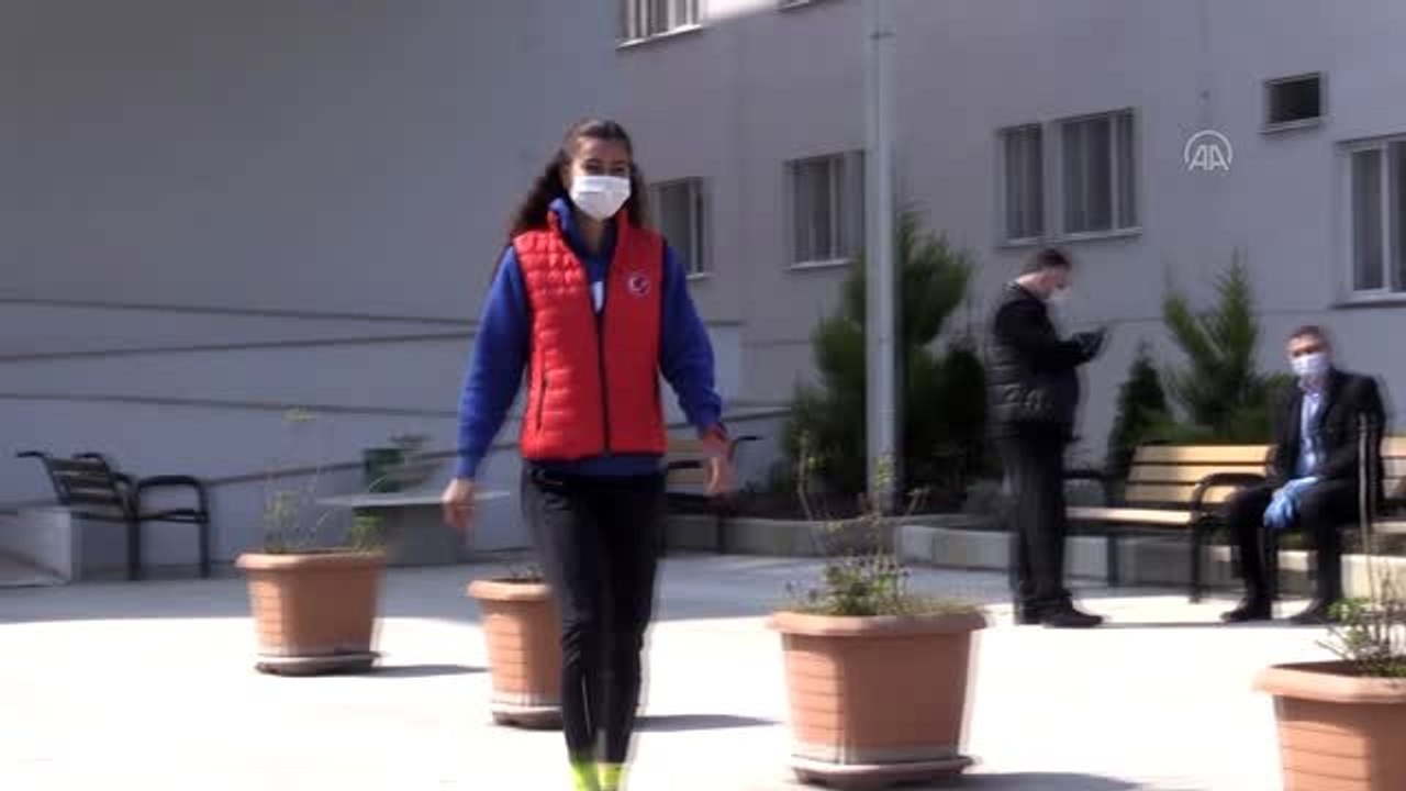 Karantina süresi dolan milli atlet Tuğba Güvenç devlete teşekkür etti