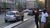 Coronavirus: applause and concert on Paris balcony