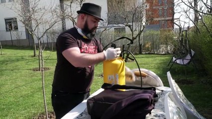 Coronavirus: Kosovo barber keeps hair trimmed during confinement