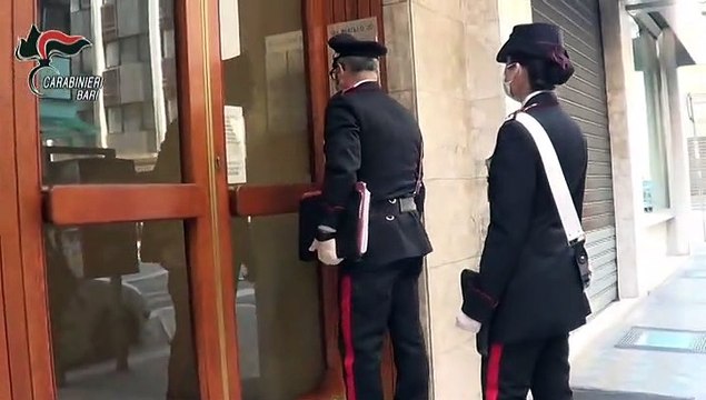Bari: Carabinieri consegnano pensioni agli over 65