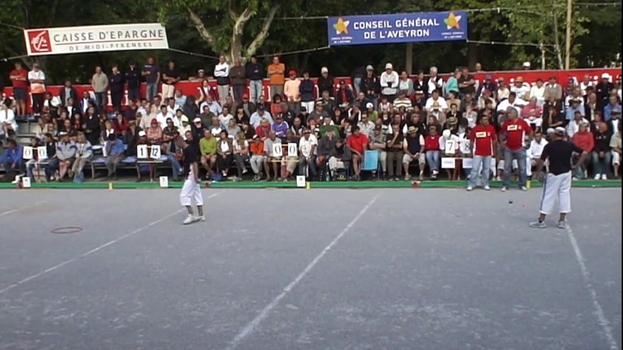 Les 6 dernières mènes de la finale du Mondial de Millau 2012 avec interviews des joueurs : LOY/MILEI vs FOYOT/DEBARD