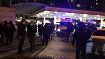 Beyoğlu'nda yol kontrolü yapan polislere ateş açıldı: 2 polis yaralı