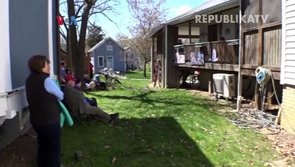 Konser pekarangan rumah di masa pandemi corona.