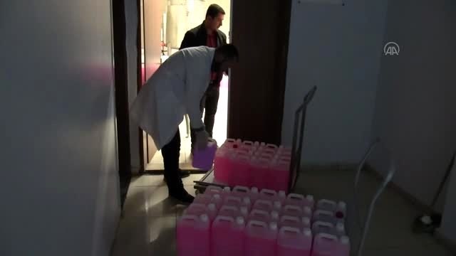 Batman Üniversitesinden kamu kuruluşlarına sıvı sabun desteği