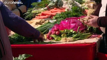 El coronavirus altera pero no detiene la celebración de la Pascua en Europa