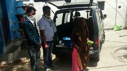 शमशाबाद: निर्धन गरीब असहाय लोंगों की मदद में आगे आये ग्रामीण जन व समाजसेवी