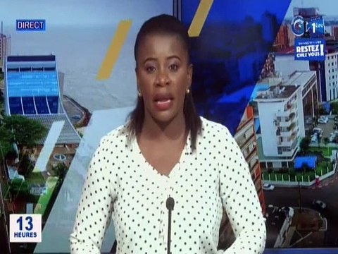 RTG / Remise des attestations d’attribution des parcelles au ministre des sports par le ministre de l’habitat Leon Armel Bounda