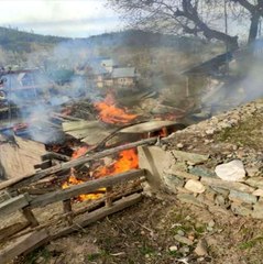 Hindistan Pakistan arasında çatışma: 3 ölü, 6 yaralı