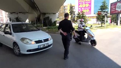 Yasağı delen vatandaşların polisle sigara ve ekmek polemiği