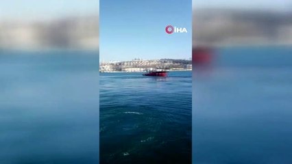 Boğazda faciadan dönüldü...Makine arızası yapan ham petrol gemisi denizde sürüklendi