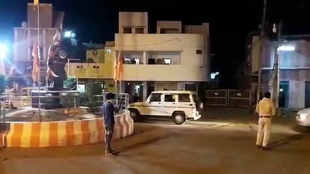 नीमच: लॉक डाउन की जागरूकता के लिए पुलिस ने निका...