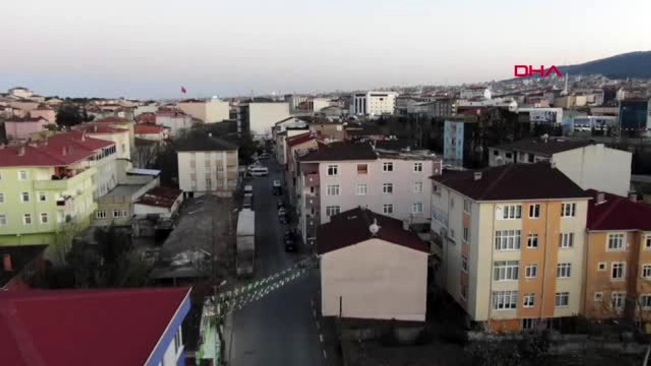 ÇATIYA ÇIKAN GENÇLERİ POLİS DRONE İLE UYARDI