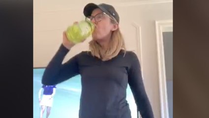 Video: The 1st Annual Apartment National 'Unboxing' Classic Golf Tournament