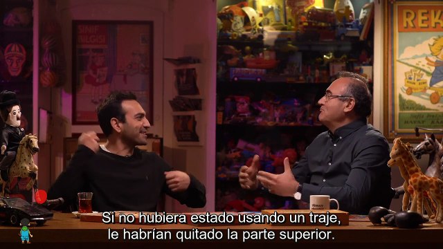 Entrevista a Buğra Gülsoy por Sunay Akın en İşte O Çocuk con Subtítulos en Español.