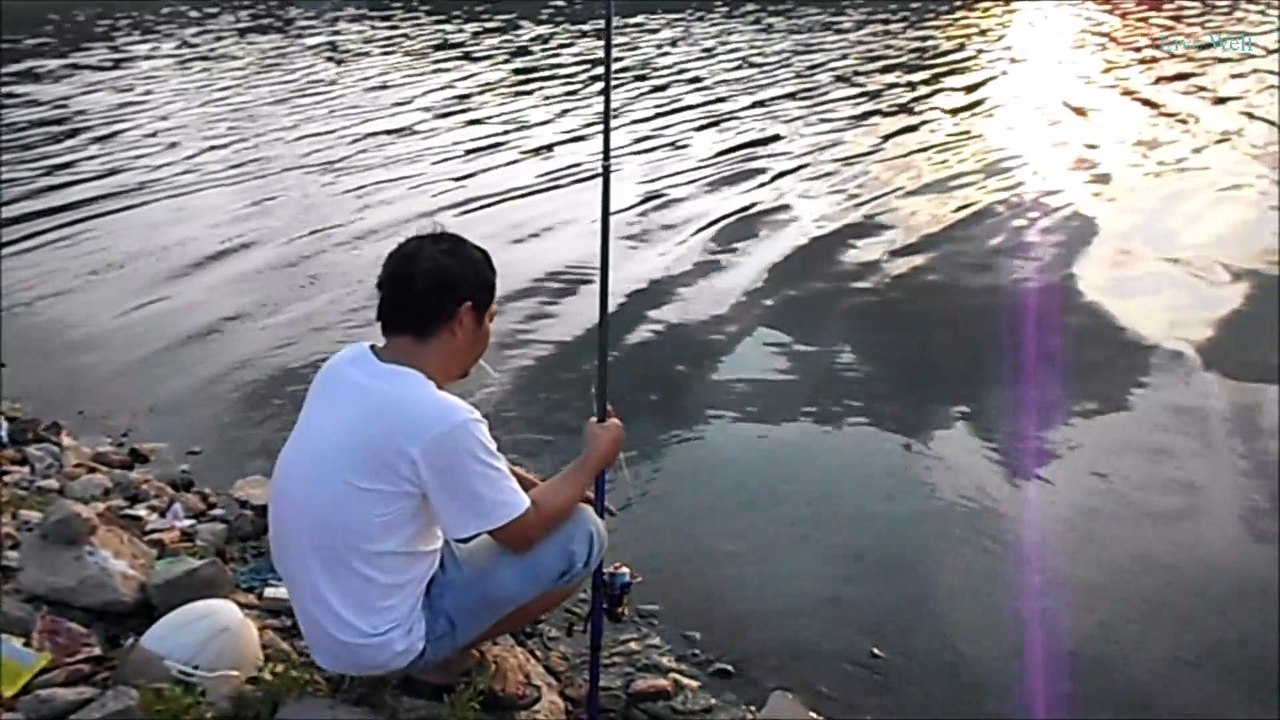 Sunset light gradually, sitting fishing enterta...