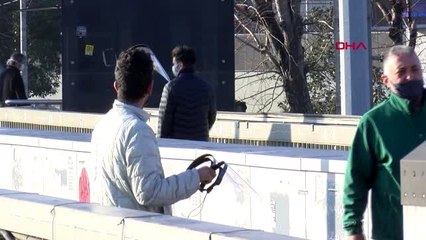 SOKAĞA ÇIKMA YASAĞININ ARDINDAN İLK İŞ GÜNÜNDE İSTANBUL'DA TOPLU ULAŞIM 3