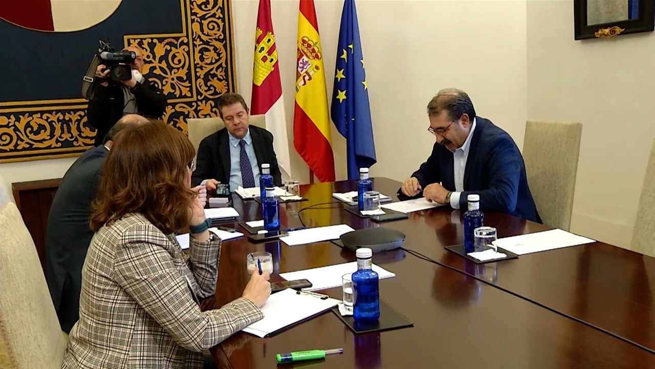 Page se reúne por videoconferencia con partidos políticos de las Cortes de Castilla-La Mancha
