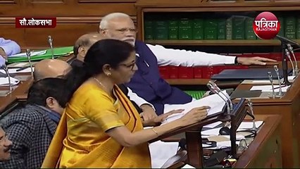 Budget 2020: इतना लंबा भाषण, खुद पानी मांग गई FM Nirmala Sitharaman