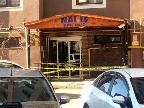 Kapıcının testi pozitif çıkınca 14 katlı bina karantina altına alındı