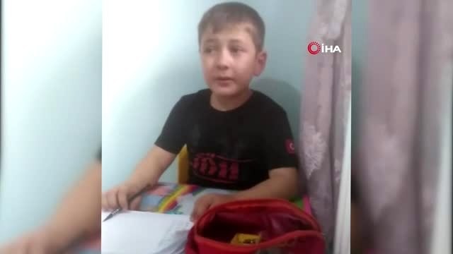 Okulunu özleyen küçük Doğan Ahmet'in gözyaşları