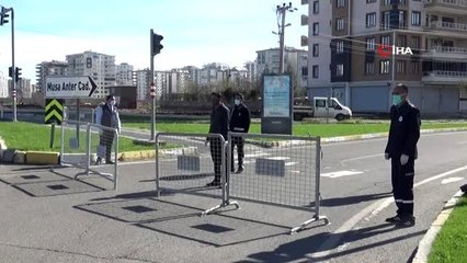 Diyarbakır'da bir caddede araç giriş çıkışları kısıtlandı