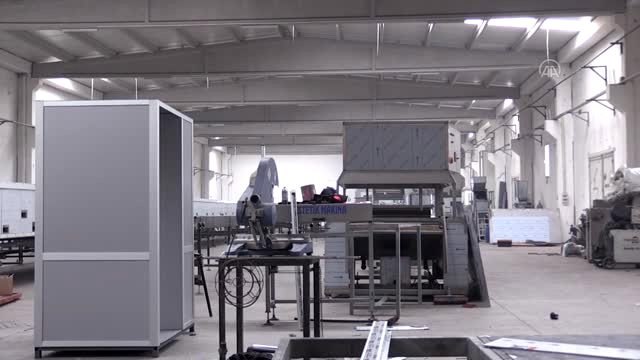 Gıda makineleri üreten firma dezenfeksiyon kabini imal ediyor