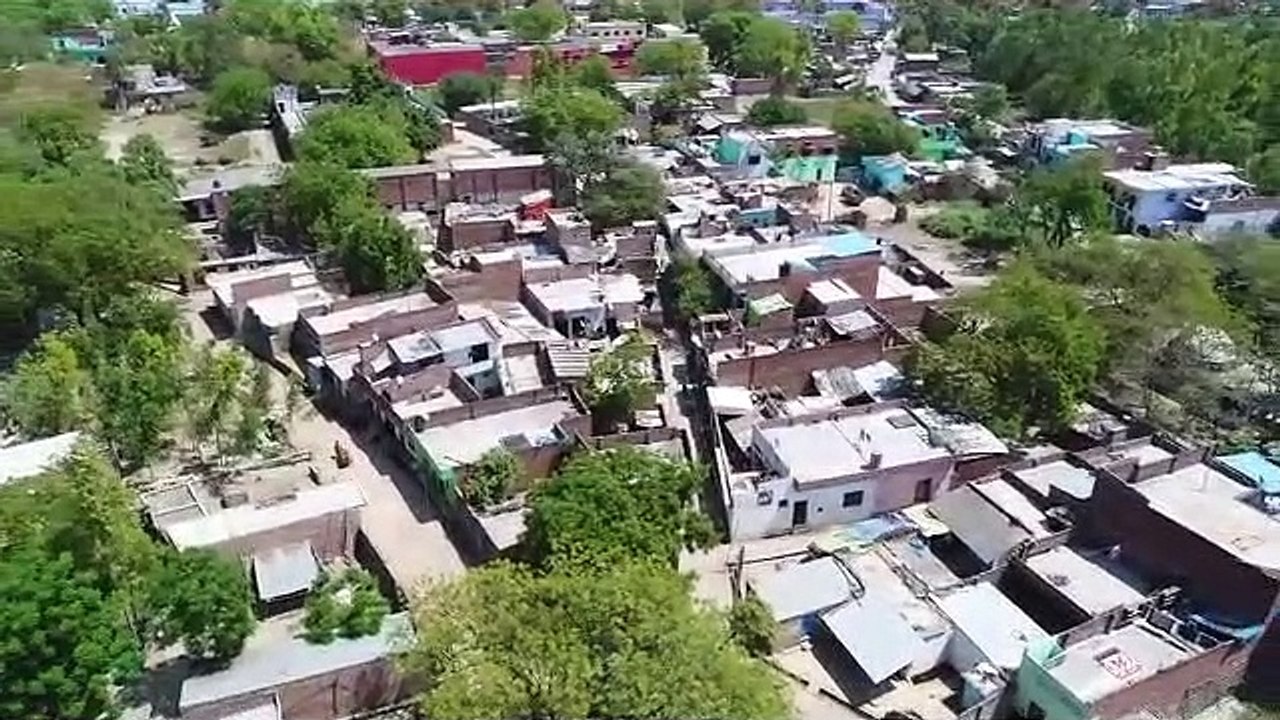 सीतापुर: हॉटस्पॉट क्षेत्र में नीचे पुलिस की पहरेदारी, ऊपर ड्रोन कैमरे से निगरानी