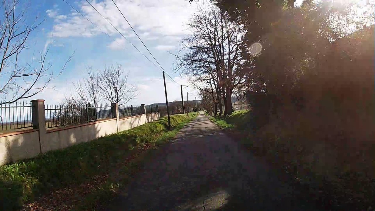 Balade en moto vallée de La LEZE