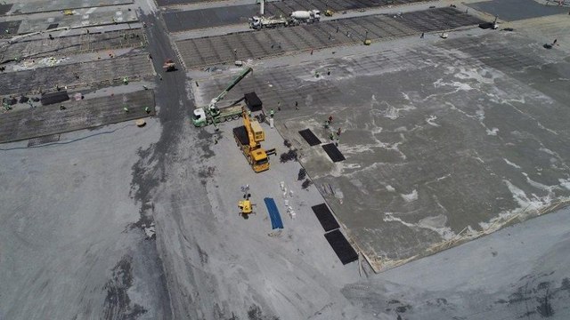 Sahra hastanesinin zemin betonu dökülmeye başlandı