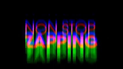 Coronavirus : cette drôle de technique pour se fabriquer un masque (vidéo)