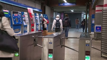 Tímida vuelta al trabajo en una España que registra retroceso en balance diario de muertes