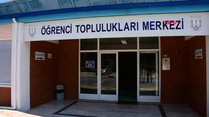 MUĞLA Üniversitelilerden sağlık çalışanlarına siperlik maske